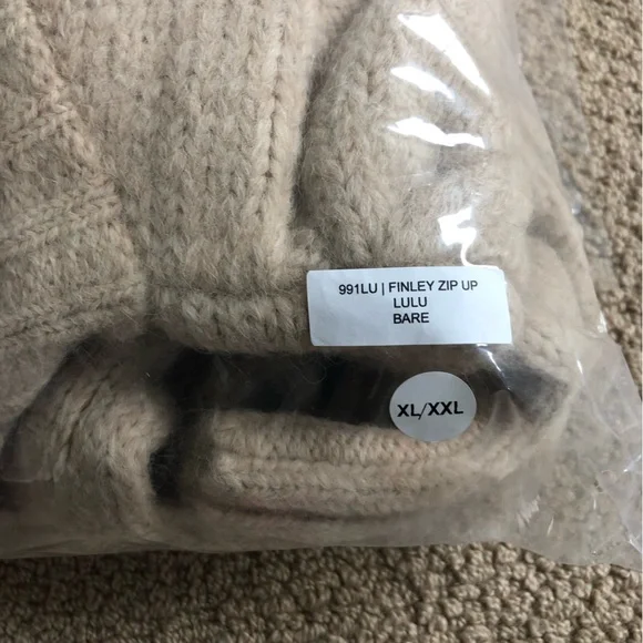 OZMA of California Finley Zip Sweater - Picture 4 of 6